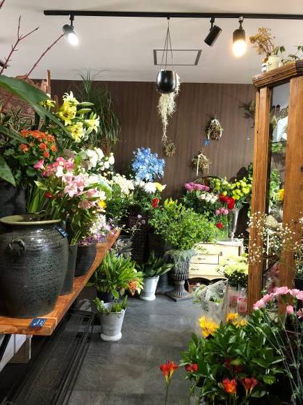 「フラワーショップもりかわ」　（岩手県大船渡市）の花屋店舗写真4